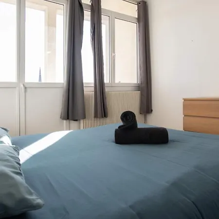 4 Place Darmes 3e Etage * Douai